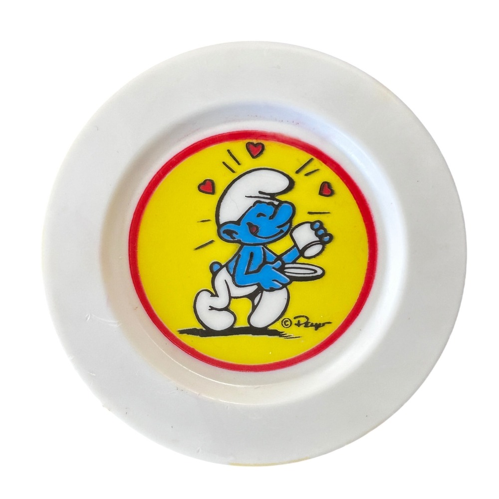 Vintage HG Toys‎ Smurf Plastic Play Plate Peyo Heart Graphic Mold 586